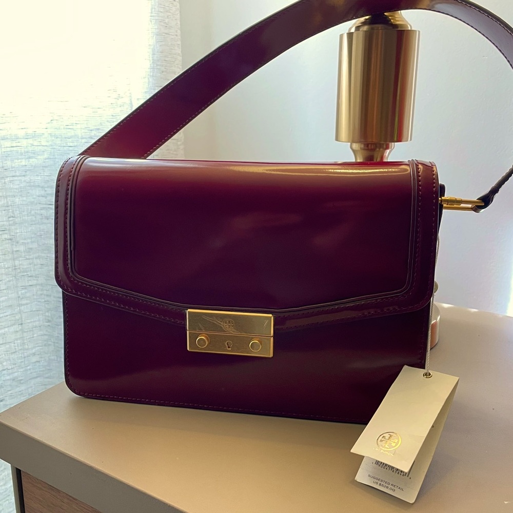 Tory Burch Juliette Leather
Shoulder Bag - Burgundy in IMPERIAL GARNET